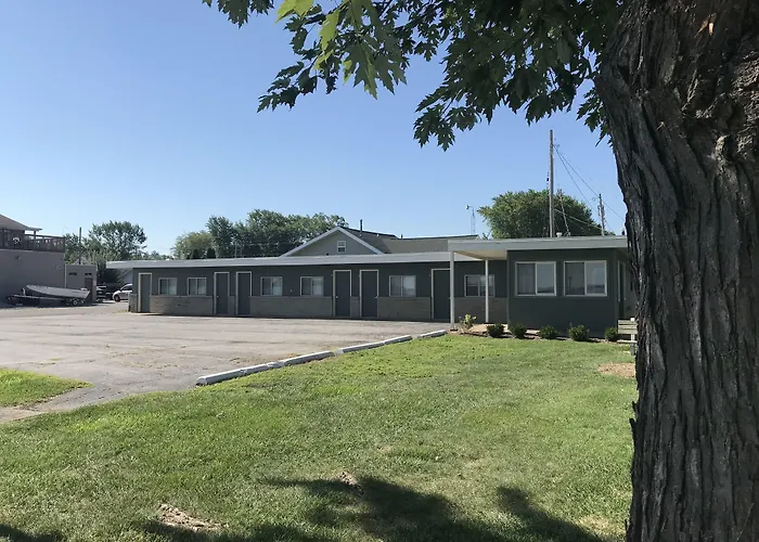 Pet Friendly hotel: The Cedar Motel